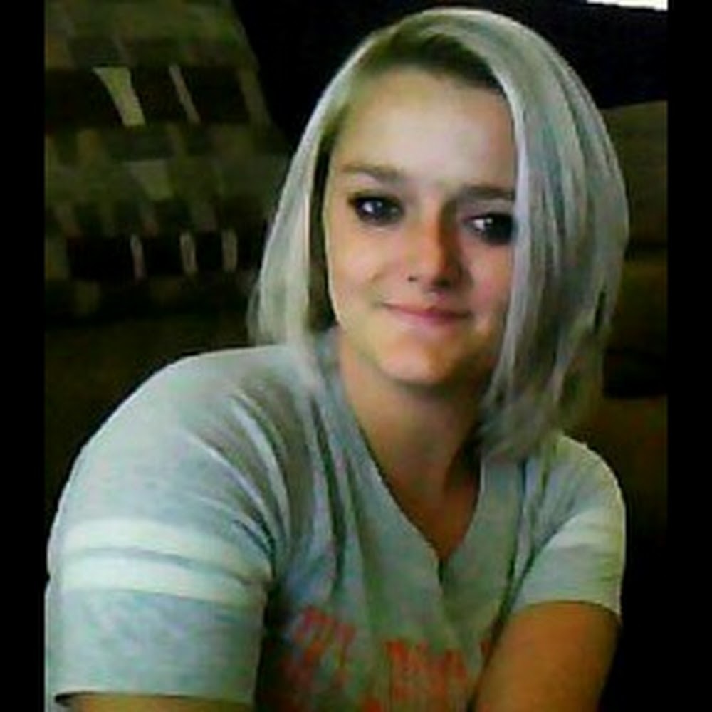 Meet your Posher, Alishia